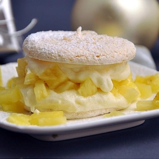 Rezeptbild: Ananas-Baiser-Nachspeise
