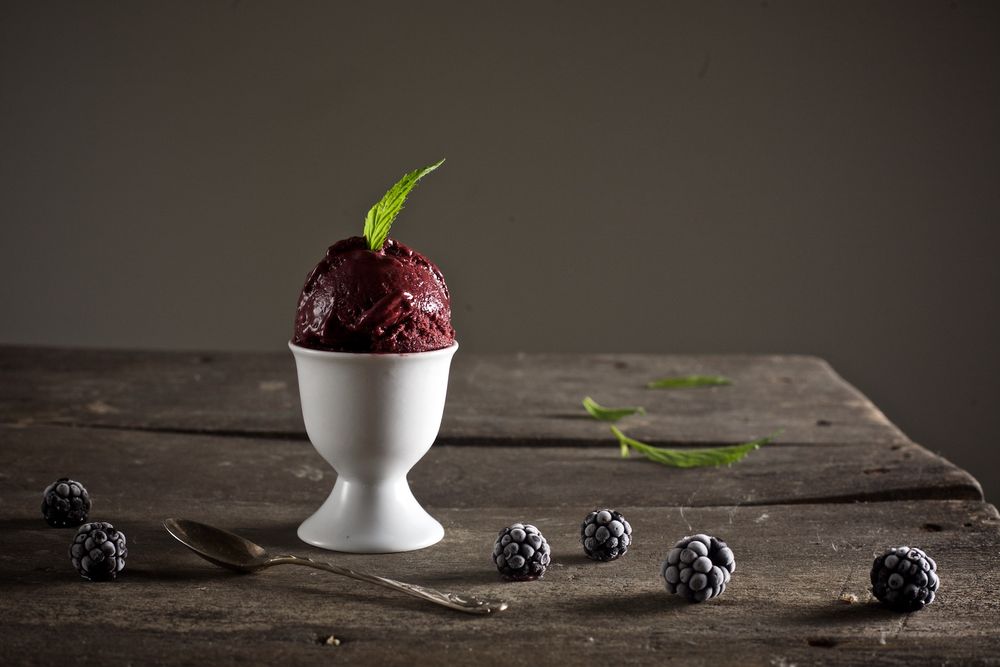 Rezeptbild: Cremiges Brombeereis
