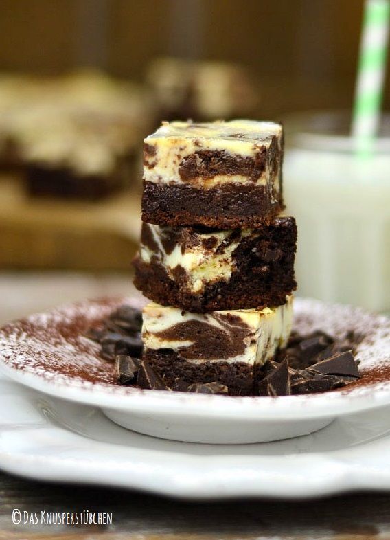 Rezeptbild: Cremige White Chocolate Marmor Brownies