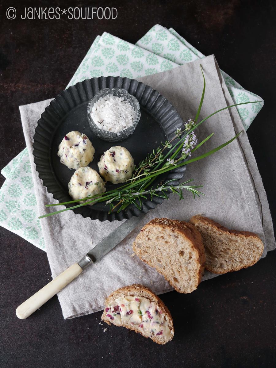 Rezeptbild: Kräuterbutter à la Café de Paris