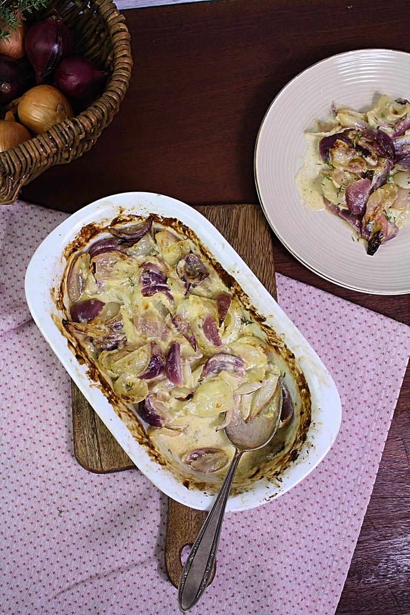 Rezeptbild: Zwiebelgratin mit Weißwein und Gruyere