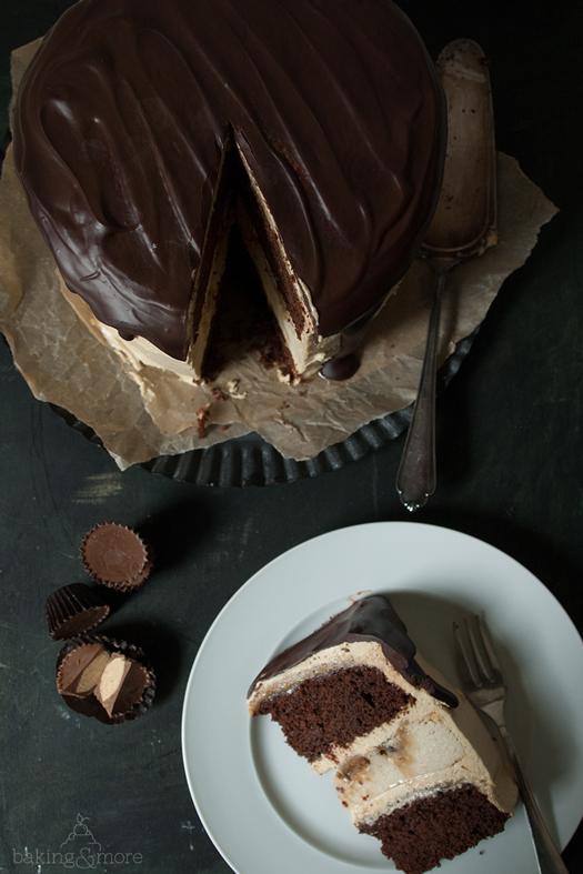 Rezeptbild: Cheesecake-Schokoladentorte mit Erdnuss und Karamell