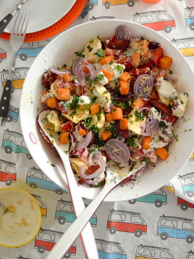 Rezeptbild: Tortellini-Salat mit Ricotta, Süßkartoffeln und Chorizo