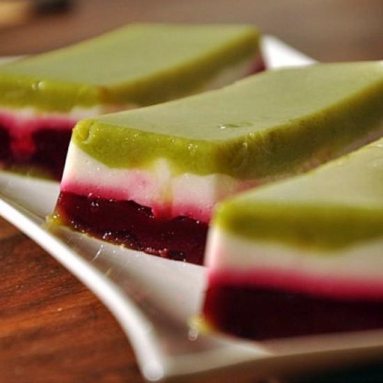 Rezeptbild: Terrine von Spargel-Mozzarella-Rote Beete