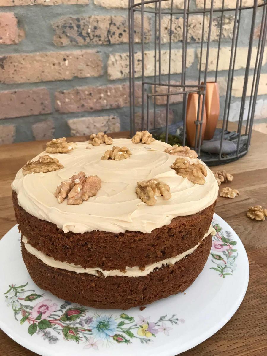 Rezeptbild: Kaffee- und Walnusskuchen 