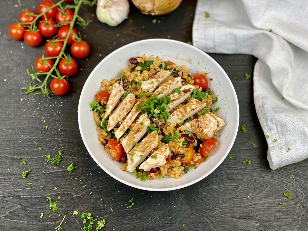 Rezeptbild: Low Carb Chicken and Rice Bowl
