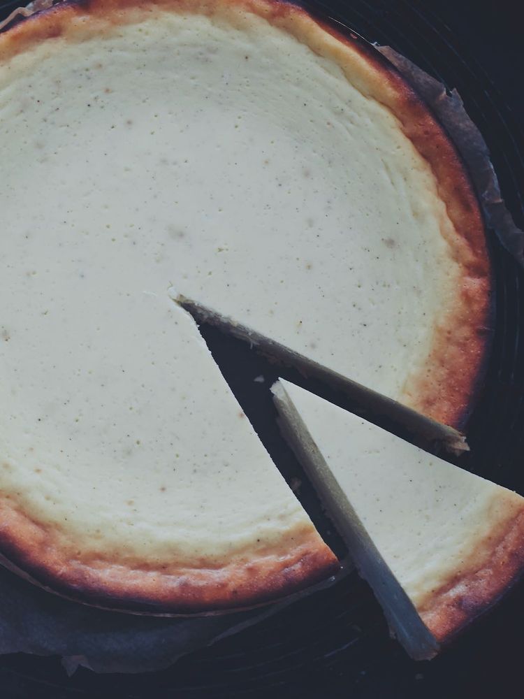 Rezeptbild: KLASSISCHER KÄSEKUCHEN MIT QUARK