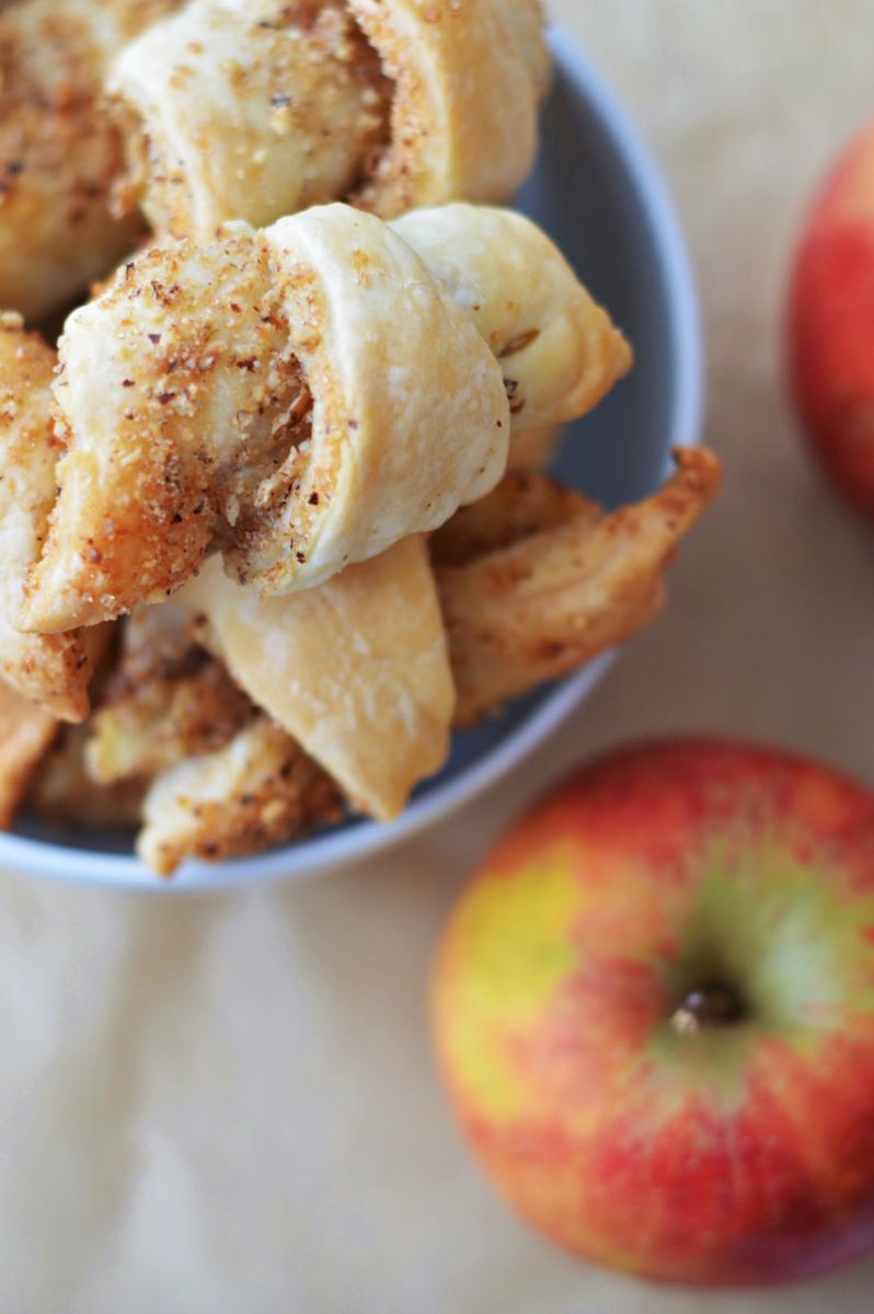 Rezeptbild: Apfel-Nuss-Hörnchen