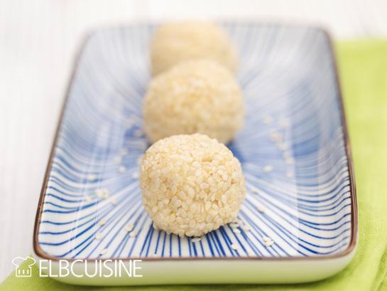 Rezeptbild: Locker leichte Frühstücks-Pralinen oder ein cremiger Genuss für zwischendurch 