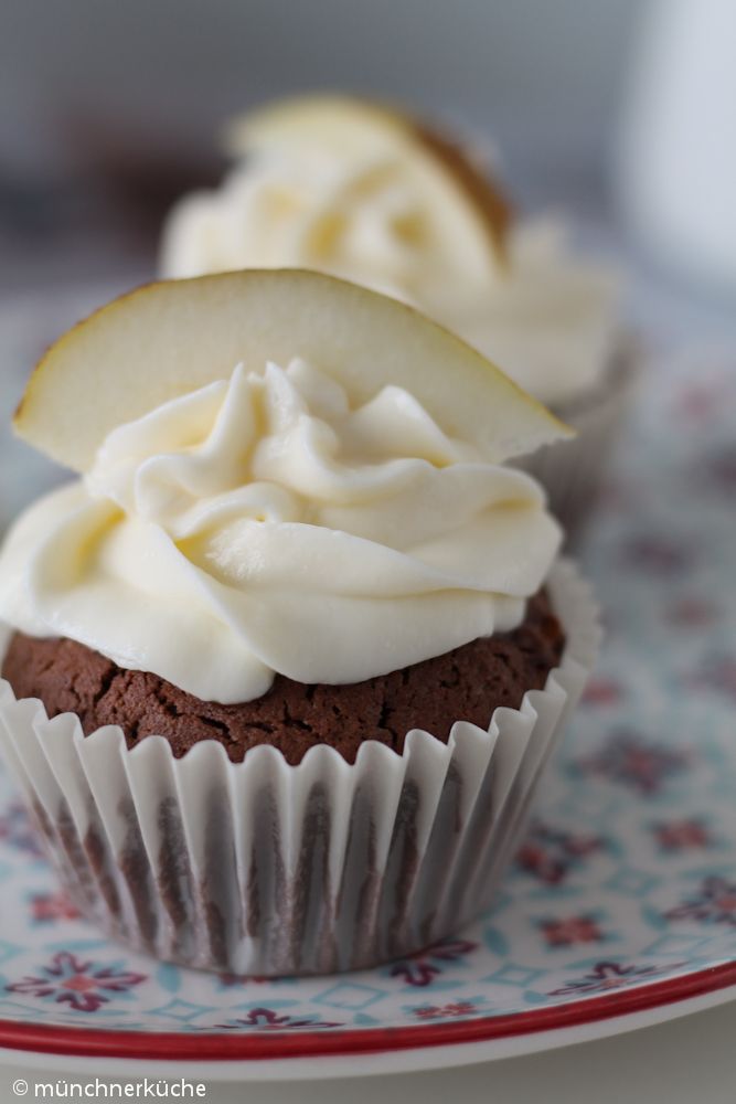 Rezeptbild: Cupcakes mit Birne und Schokolade