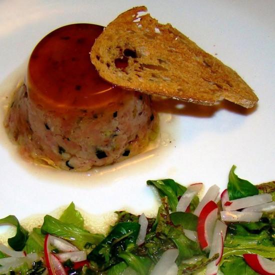 Rezeptbild: Kalbs-Beef Tatar/Tafelspitzgelee/Radieschensalat