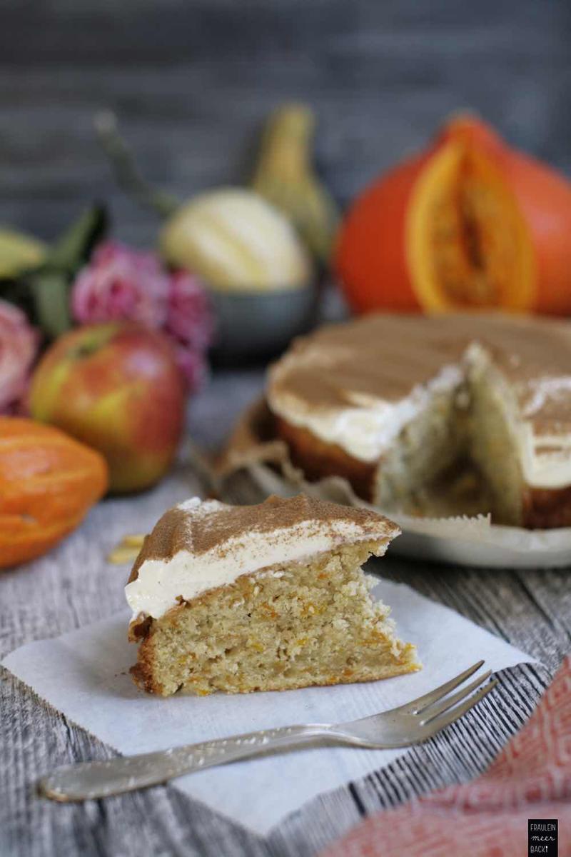 Rezeptbild: Kürbis-Zimt-Kuchen mit Frischkäsecreme
