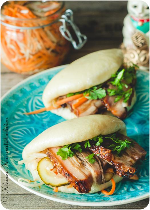 Rezeptbild: Asiatische gedämpfte Burgerbrötchen mit geschmortem Schweinebauch