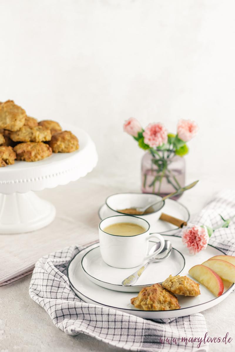 Rezeptbild: Saftige Apfel-Zimt-Taler vom Blech