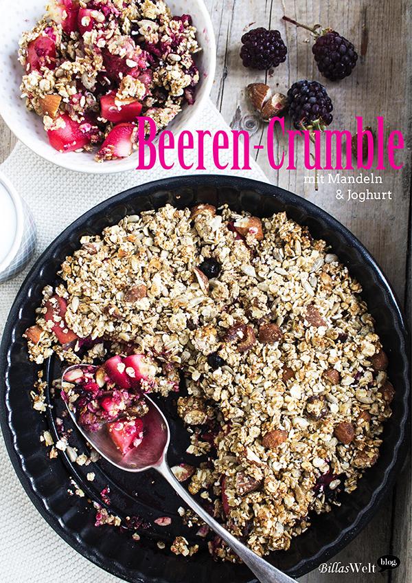 Rezeptbild: Apfel-Beeren-Crumble mit Joghurt