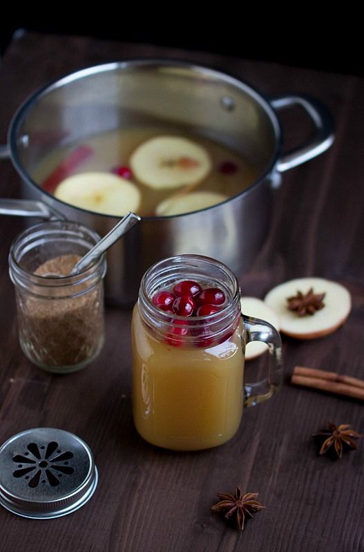 Rezeptbild: Wassail oder gewürzter Fruchtpunsch mit Sahnehaube (alkoholfrei) 