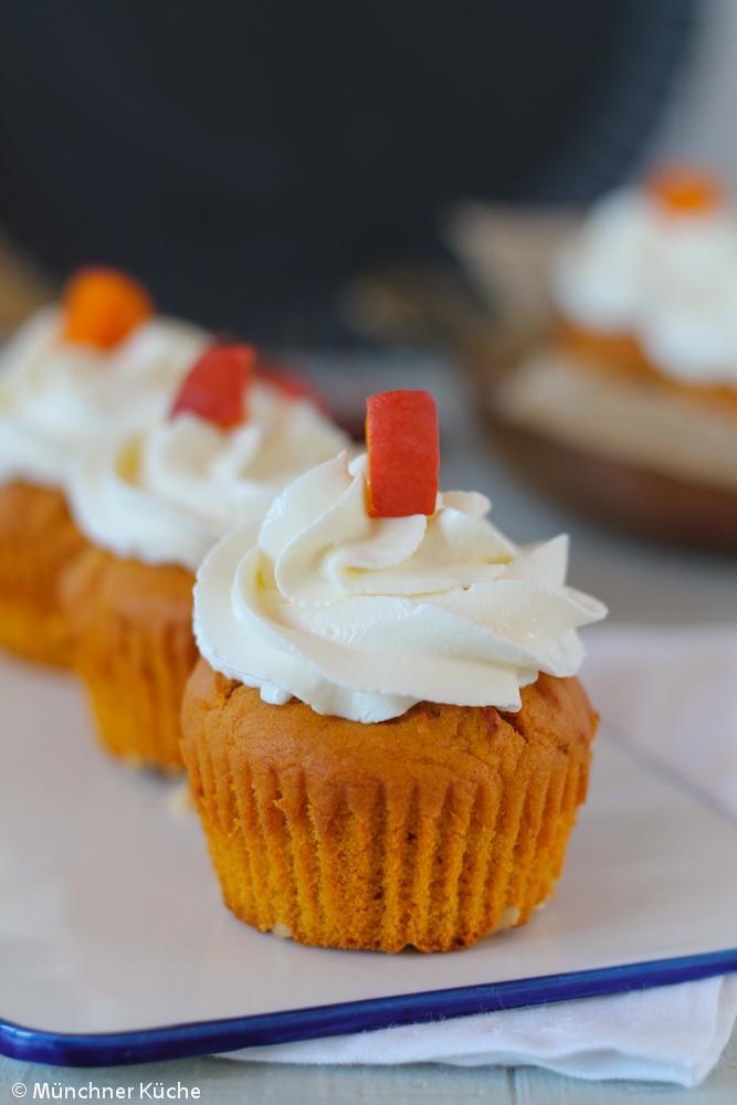 Rezeptbild: Kürbis Cupcakes mit Frischkäsefrosting