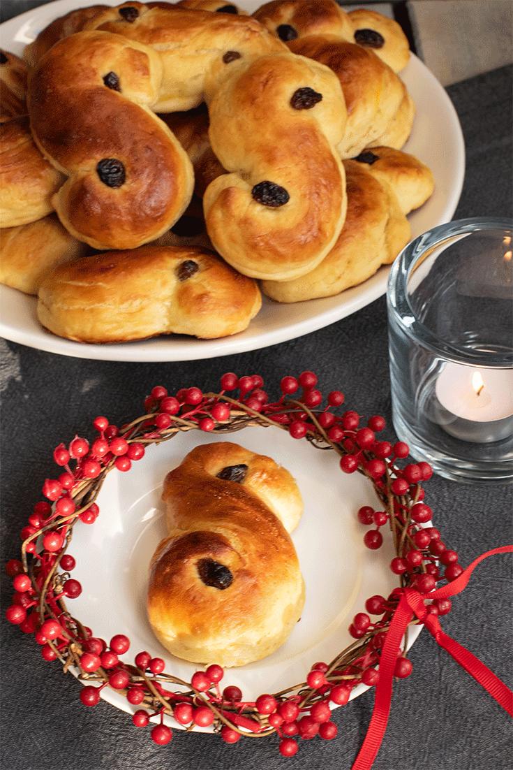 Rezeptbild: Schwedische Lussekatter – Hefegebäck mit Safran
