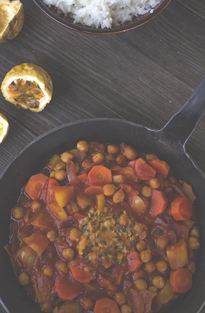 Rezeptbild: Passionsfrucht-Curry mit Kichererbsen und Reis