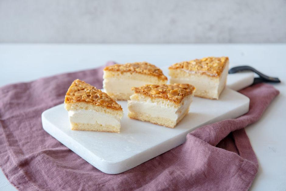 Rezeptbild: Bienenstich-Eissandwich