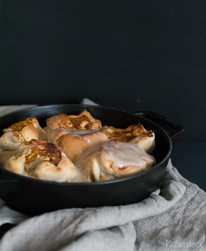 Rezeptbild: Kürbisschnecken mit Zimtfrosting