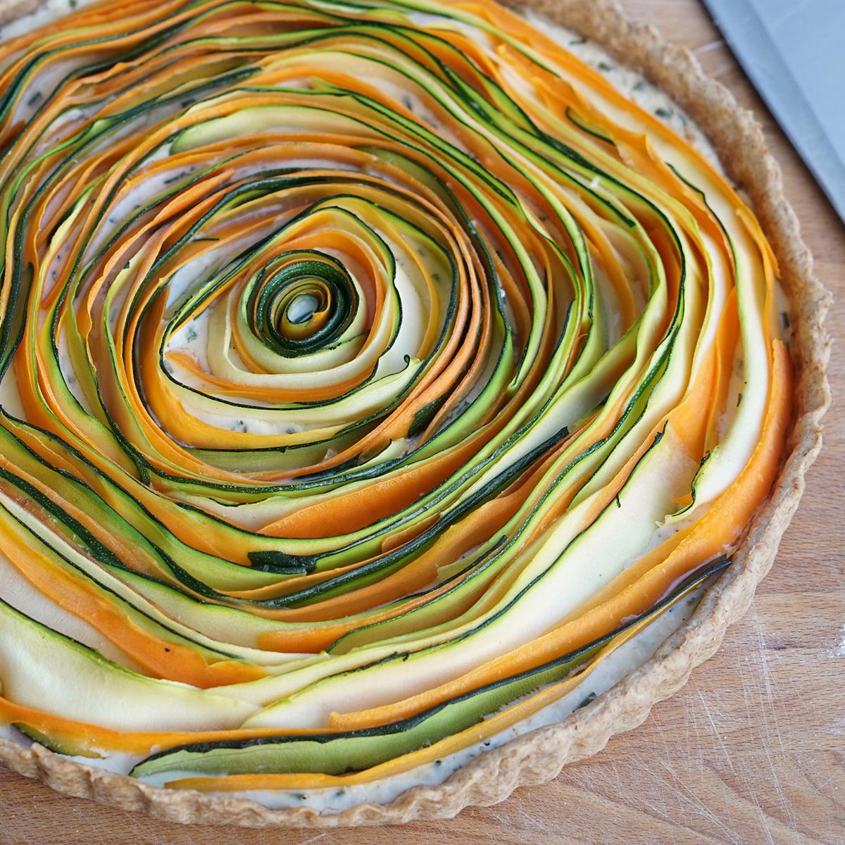 Rezeptbild: Zucchini-Karotten Tarte mit griechischem Joghurt