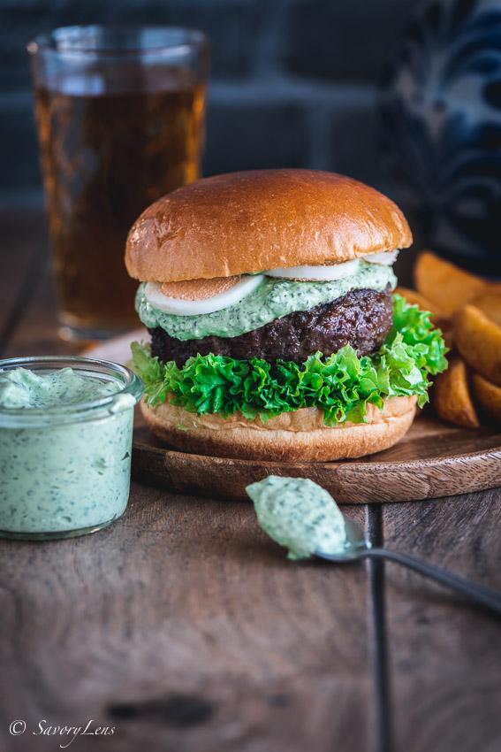 Rezeptbild: Frankfurter Grüne Soße Burger