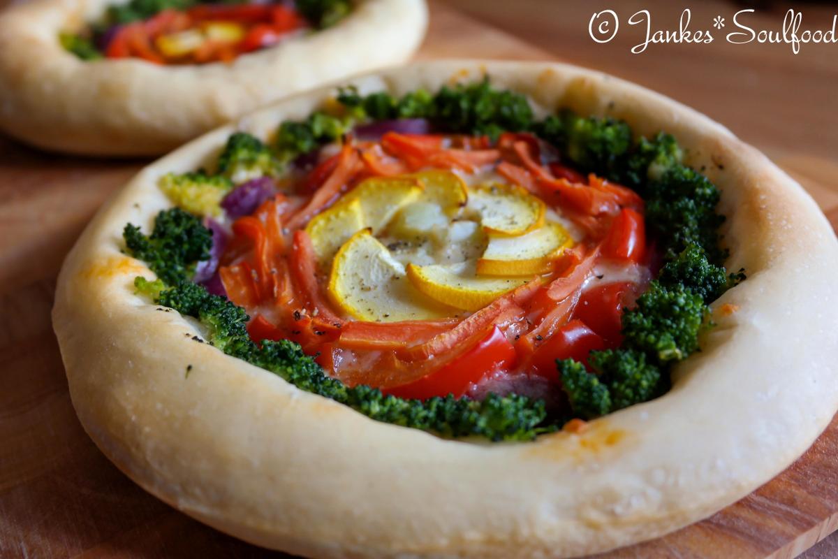 Rezeptbild: Regenbogen-Pizza