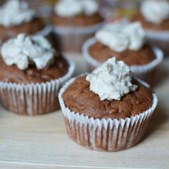 Rezeptbild: Schoko-Kürbis-Cupcakes mit Maroni-Topping
