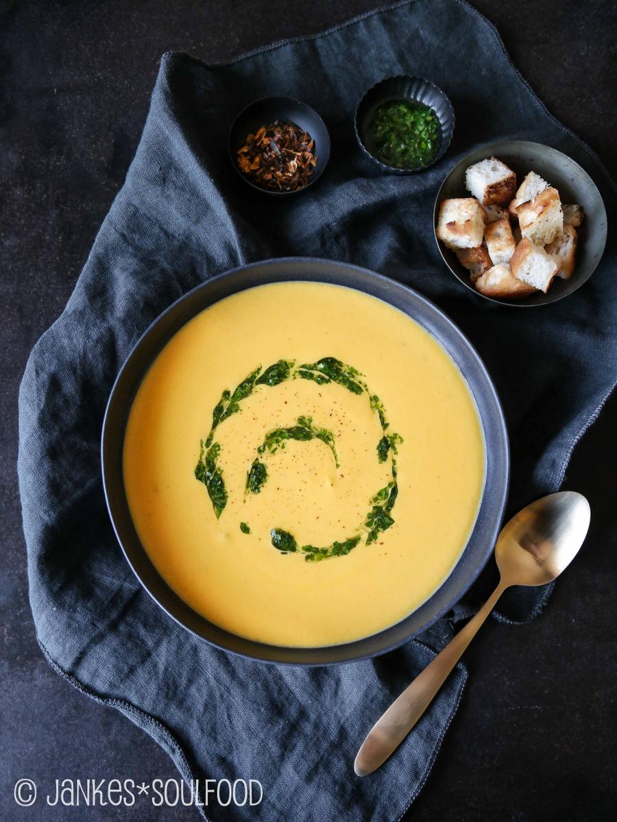 Rezeptbild: Möhren-Kokos-Suppe