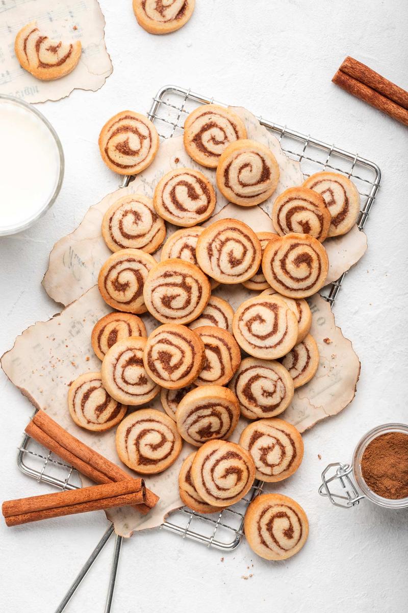 Rezeptbild: Mini-Zimtschnecken Plätzchen