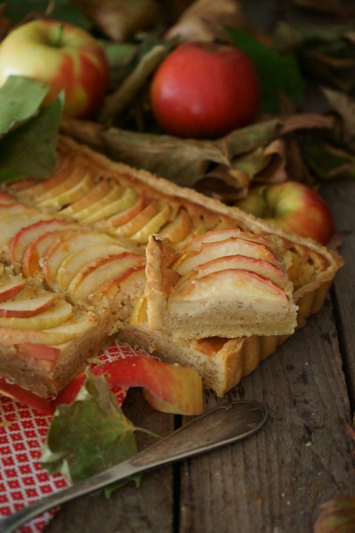Rezeptbild: Apfeltarte mit Marzipancreme