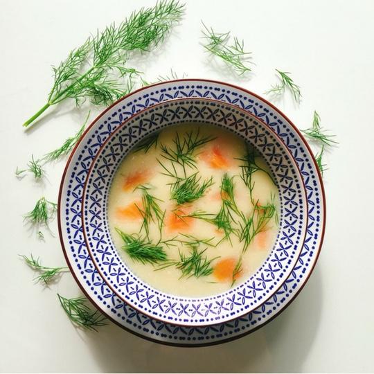 Rezeptbild: Low Carb Selleriesuppe mit Räucherlachs