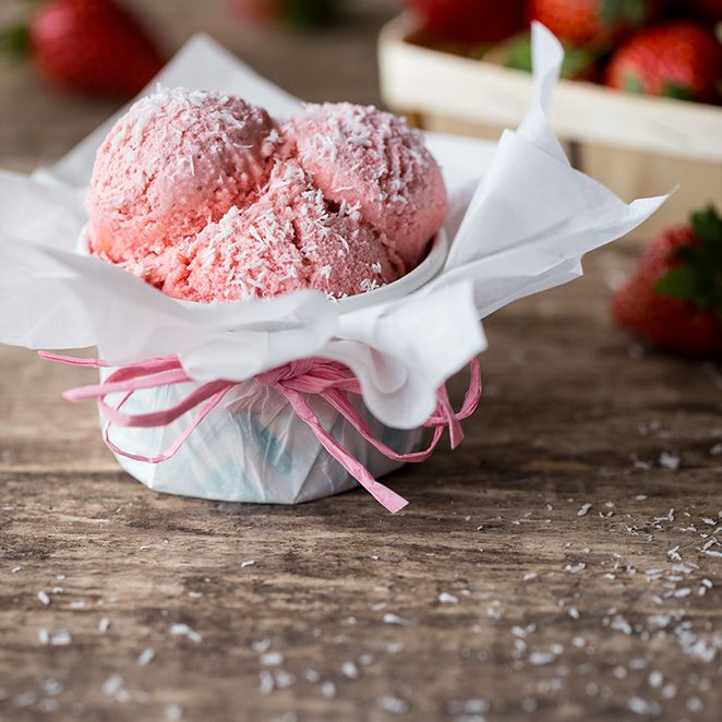 Rezeptbild: Veganes Erdbeereis aus Kokosmilch