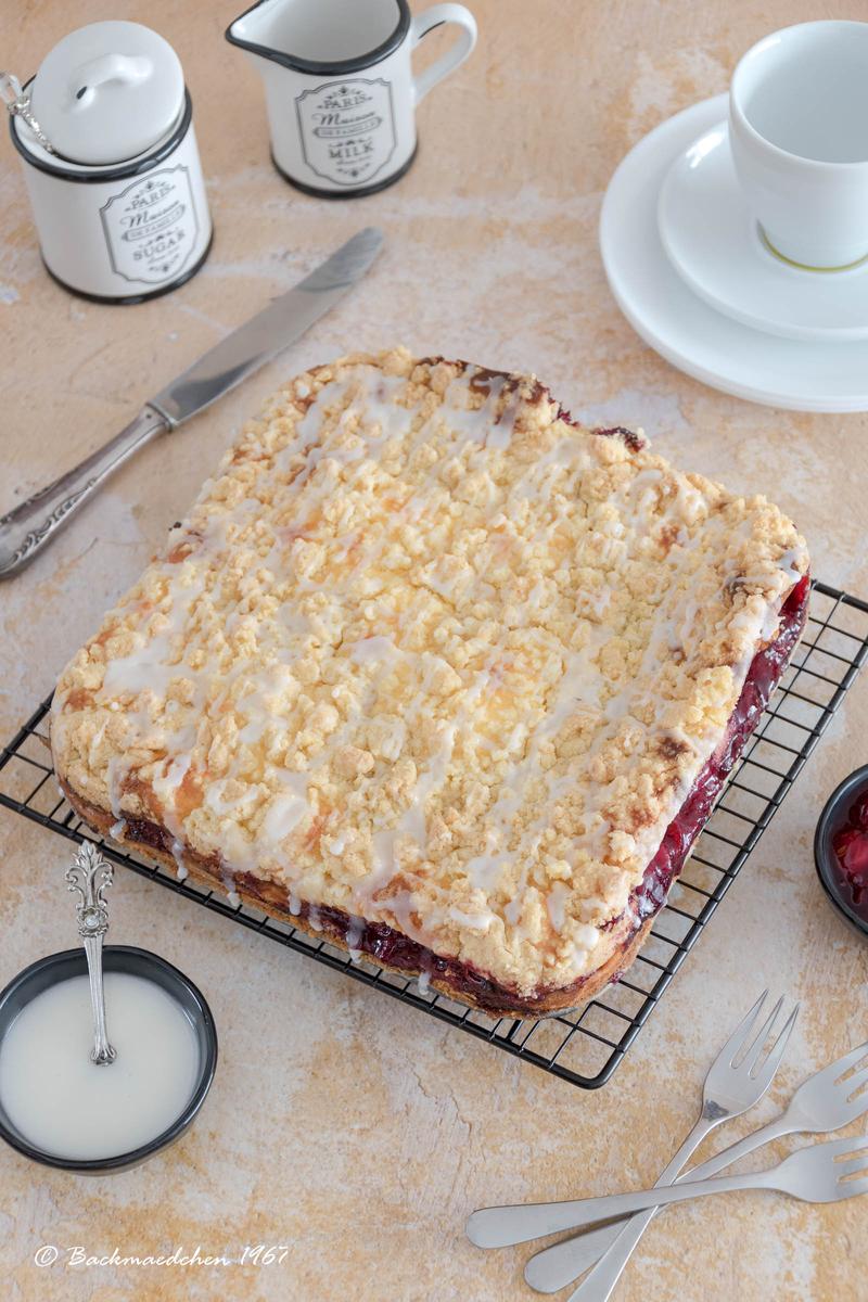 Rezeptbild: Kirsch-Vanille-Quark Streuselkuchen