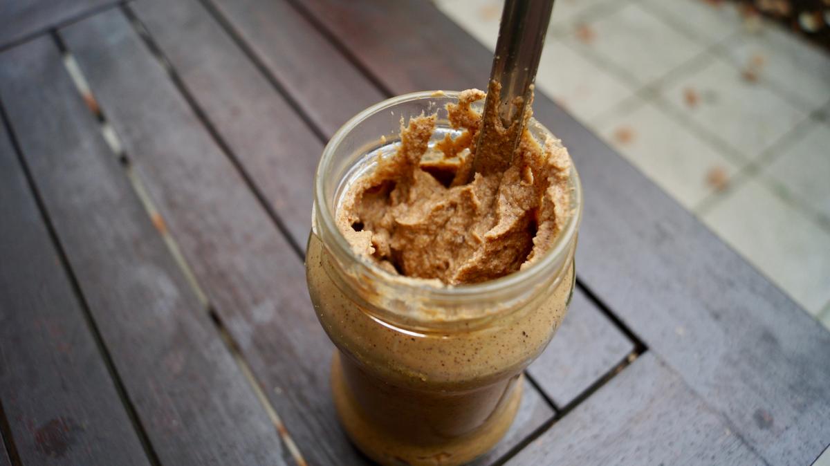 Rezeptbild: Selbstgemachtes Haselnussmus