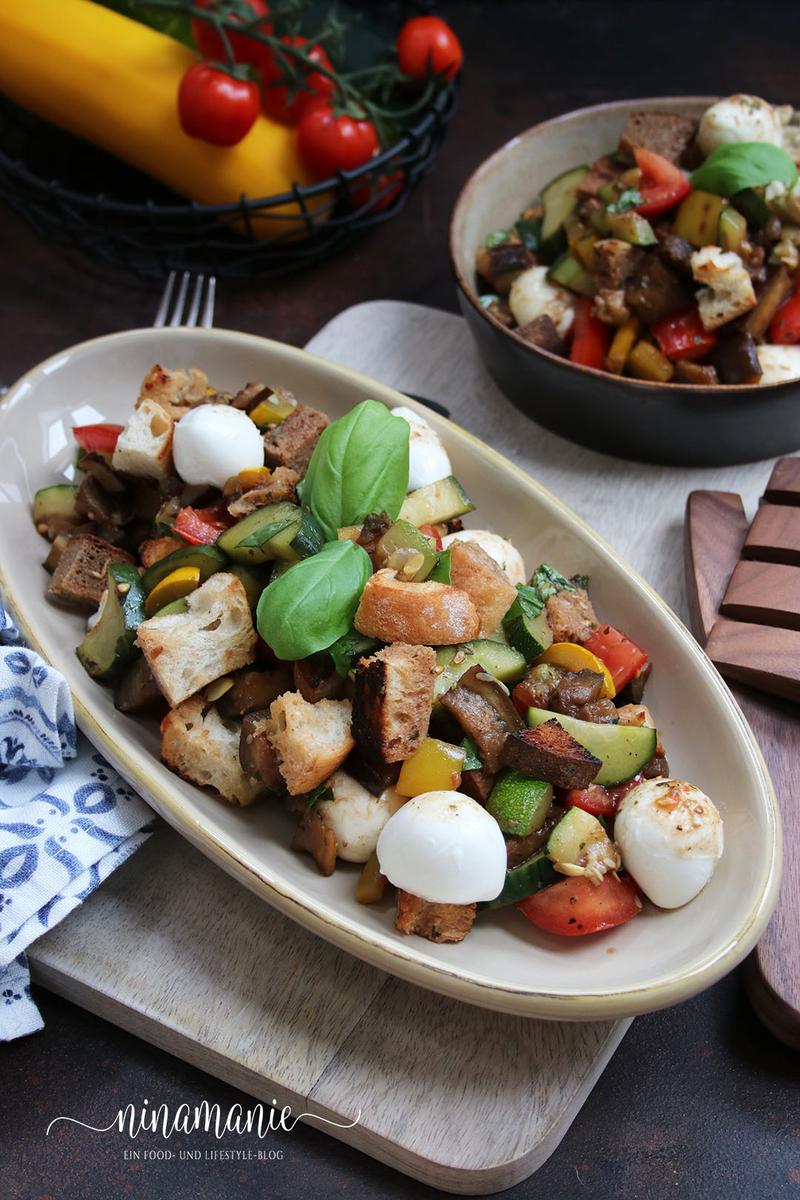 Rezeptbild: Sommergemüse-Brotsalat