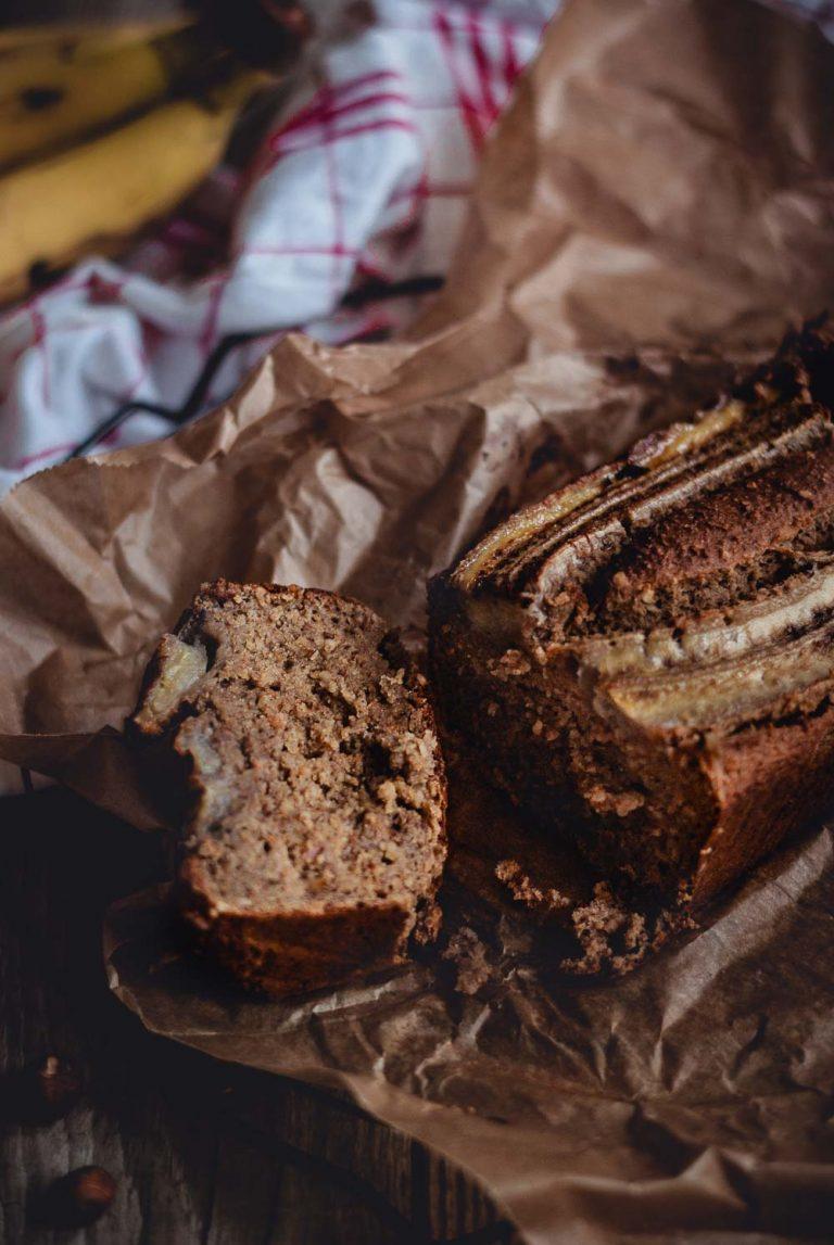 Rezeptbild: Bananenbrot mit Karotten und Haselnüssen