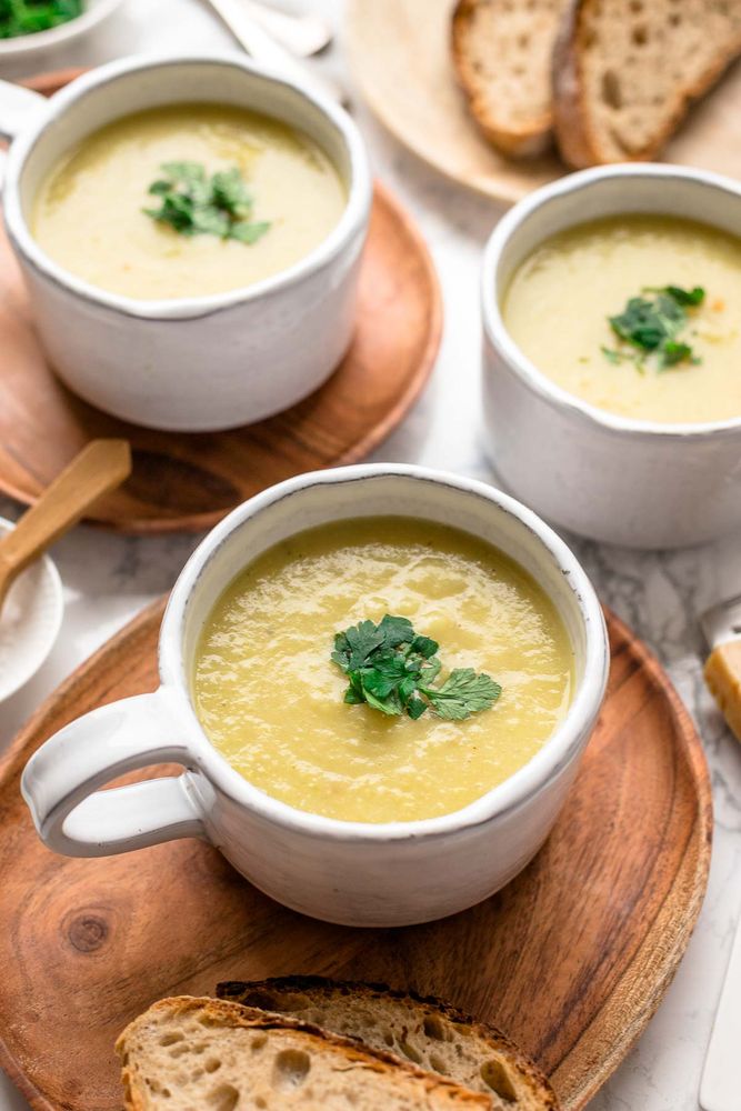 Rezeptbild: Kartoffelsuppe mit Pastinaken und Lauch