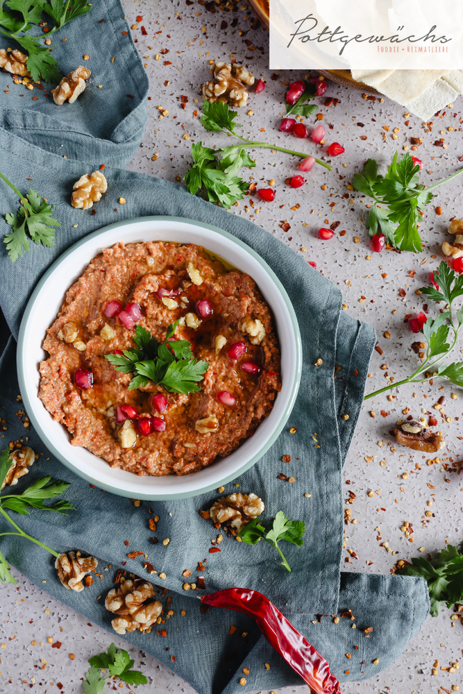 Rezeptbild: Muhammara – würziger Paprika Walnuss Dip