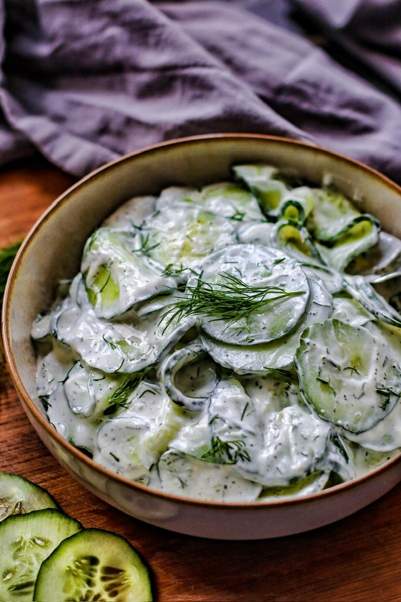 Rezeptbild: Gurkensalat mit saurer Sahne
