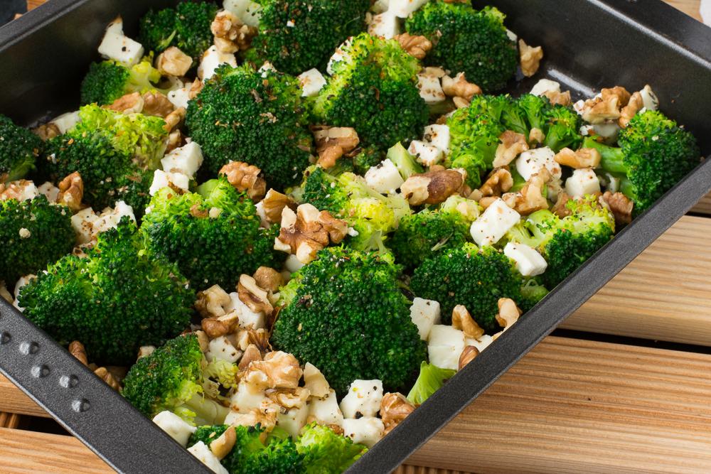 Rezeptbild: Brokkoli mit Feta und Walnüssen