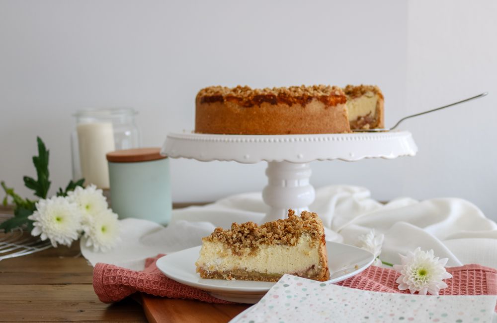 Rezeptbild: Rhabarber-Käse-Streuselkuchen