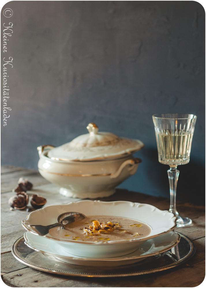 Rezeptbild: Maronencremesuppe mit karamellisierten Maronen
