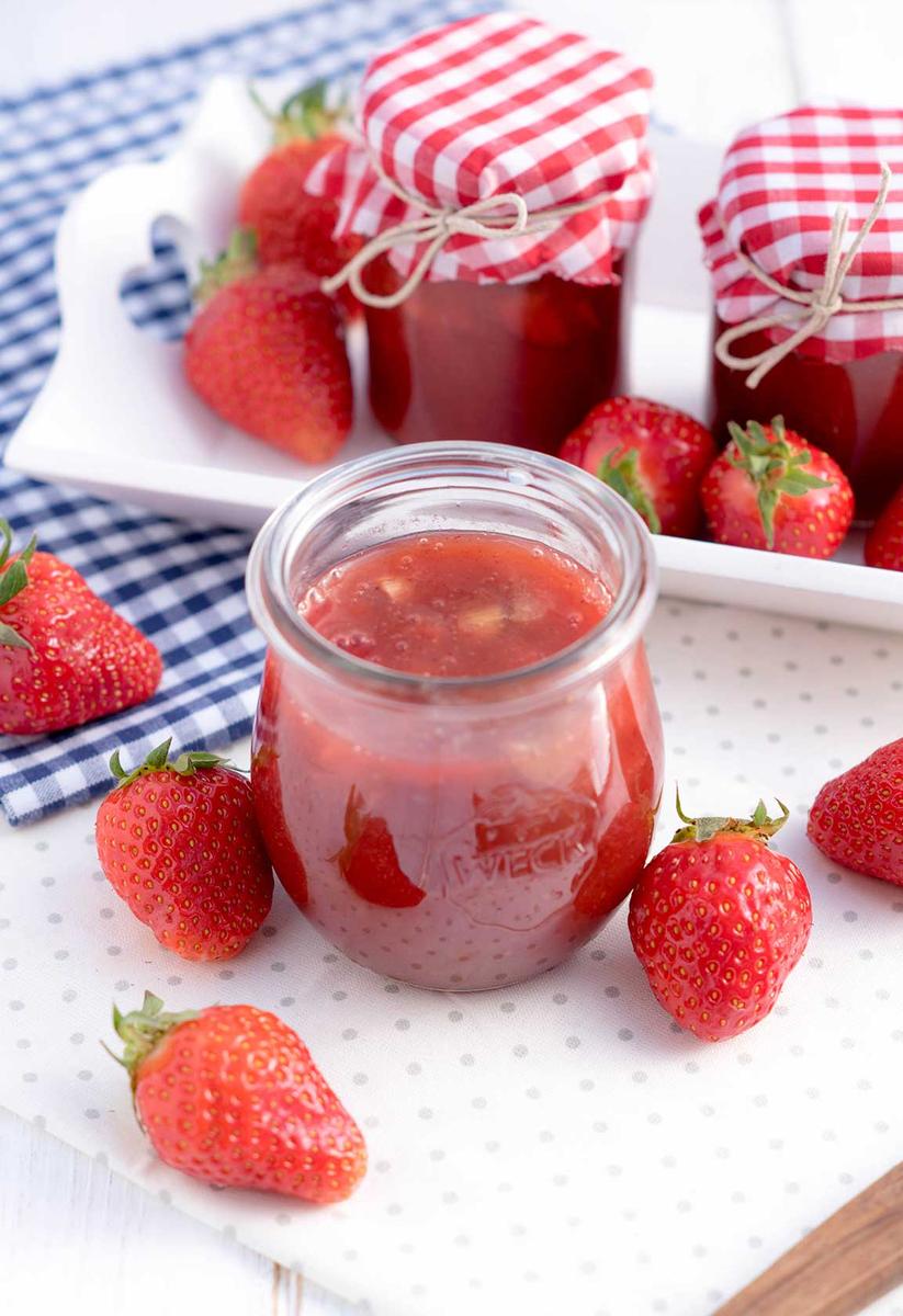 Rezeptbild: Erdbeer-Marmelade mit Rhabarber