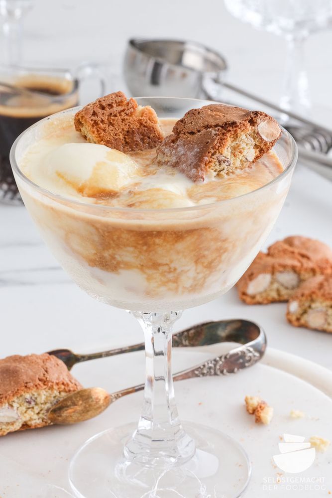 Rezeptbild: Affogato – Espresso mit Vanilleeis Dessert