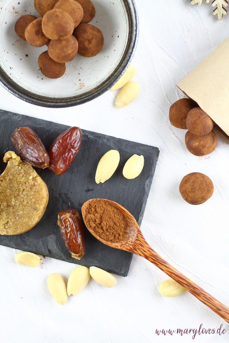 Rezeptbild: Selbstgemachtes Dattel-Marzipan & gesunde Marzipan-Kartoffeln