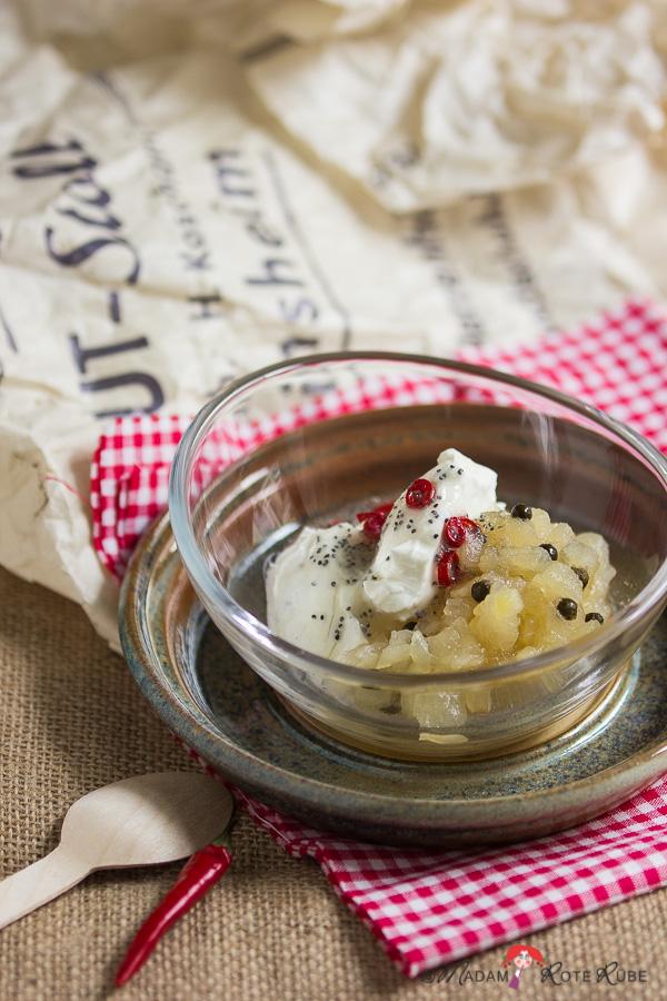 Rezeptbild: Ziegenfrischkäse mit gepfefferter Apfelmarmelade