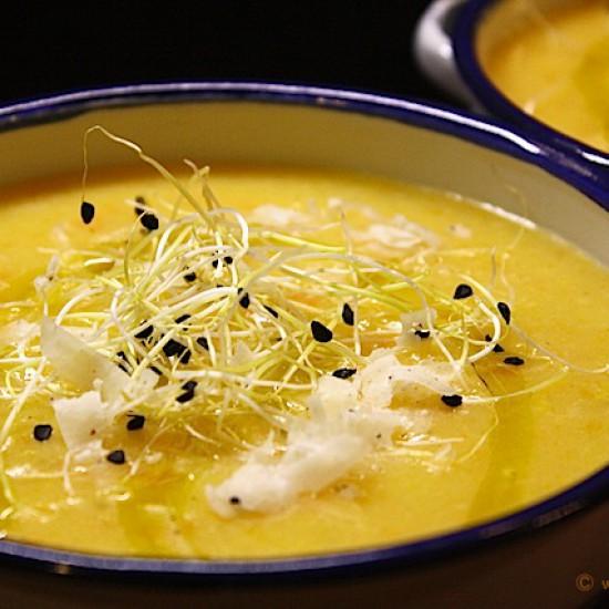 Rezeptbild: Polentasuppe mit Trüffel