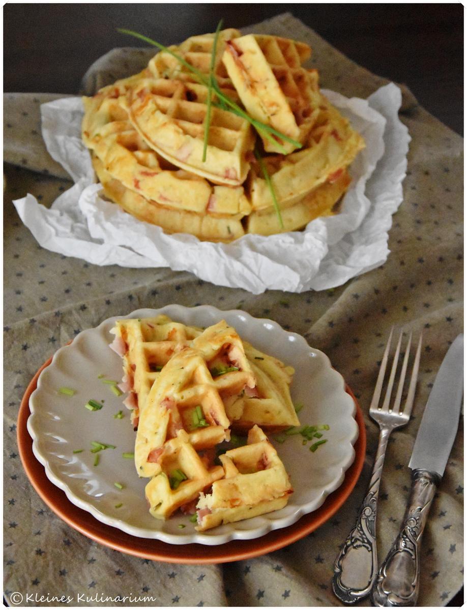 Rezeptbild: Schmandwaffeln mit Schinken und Käse